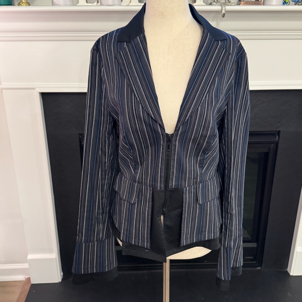 🖤 Yansi Fugel Pinstripe Zip-Front Blazer Jacket (10)